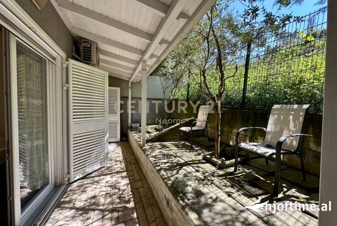 Shtepi me qera Apartament ne Tirane, 2+1, Mobilimi E mobiluar, Pagesa 700  Euro.