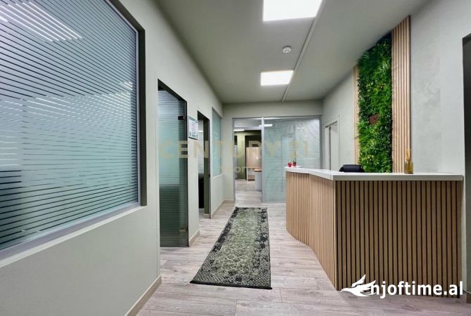 Ambient biznesi me qera 3+1 ne Tirane - 3,200 Euro