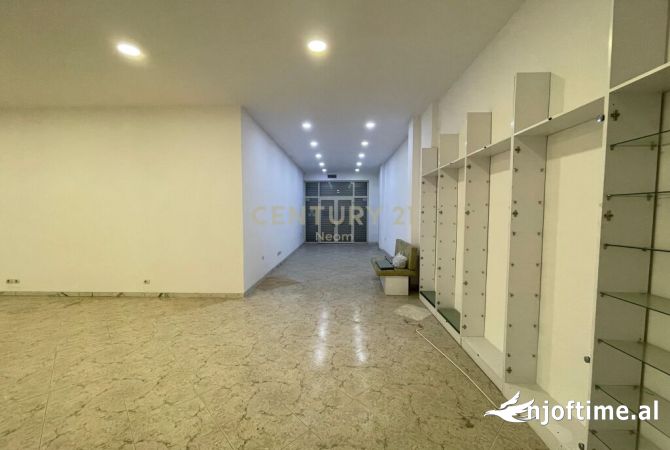 Ambjent biznesi ne shitje 1+1 ne Tirane - 250,000 Euro
