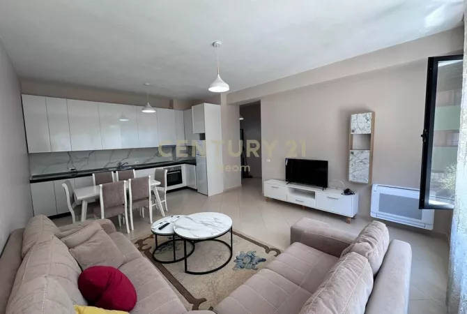 Shtepi me qera 2+1 ne Tirane - 650 Euro