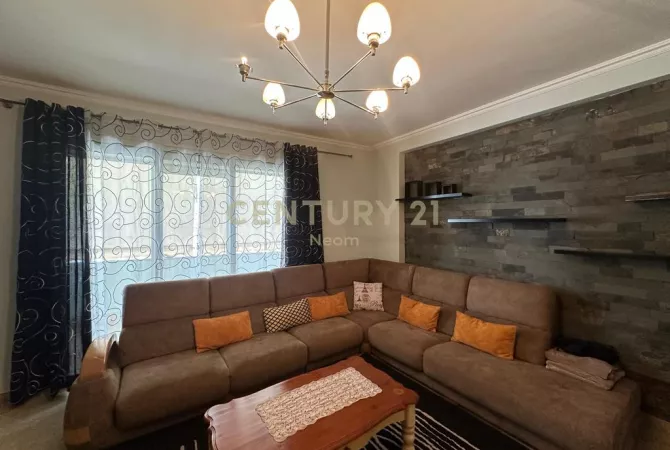 Shtepi me qera 2+1 ne Tirane - 600 Euro
