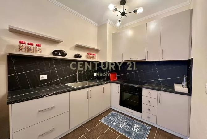 Shtepi me qera 2+1 ne Tirane - 500 Euro