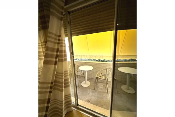 Shtepi me qera 2+1 ne Tirane - 800 Euro