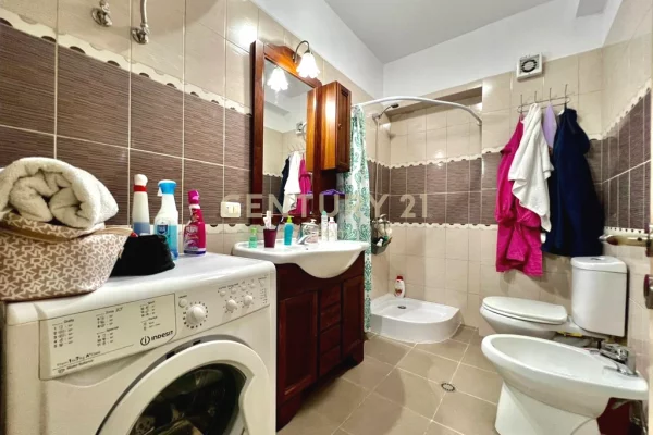 Shtepi me qera 1+1 ne Tirane - 650 Euro