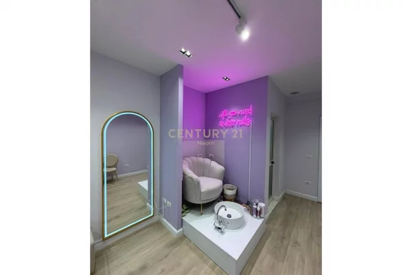Ambiente Commerciale in Affitto 1+1 a Tirana - 630 Euro