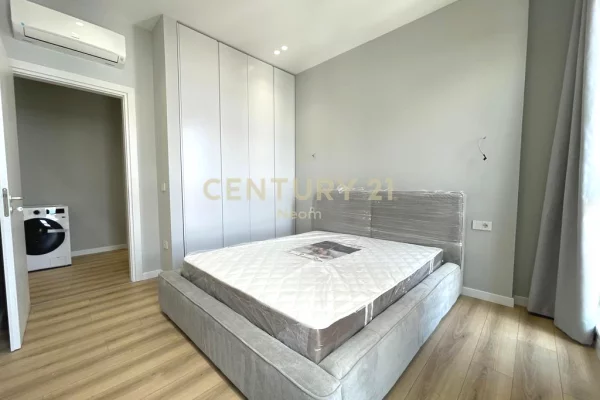 Shtepi me qera Apartament ne Tirane, 1+1, Mobilimi E mobiluar, Pagesa 1,250  Euro.