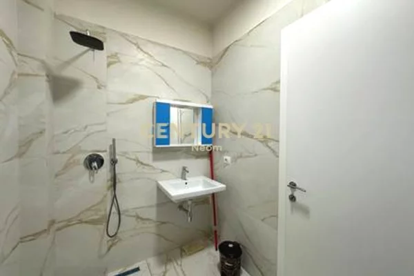 Shtepi me qera 1+1 ne Tirane - 650 Euro