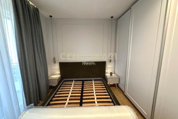 Shtepi me qera Apartament ne Tirane, 2+1, Mobilimi E mobiluar, Pagesa 1,200  Euro.