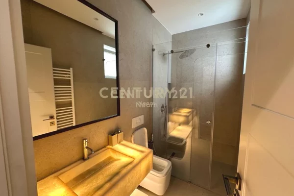 Shtepi me qera Apartament ne Tirane, 2+1, Mobilimi E mobiluar, Pagesa 1,200  Euro.