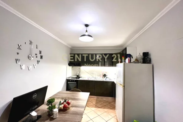 Shtepi me qera 3+1 ne Tirane - 800 Euro