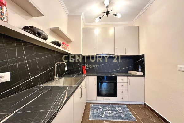 Shtepi me qera Apartament ne Tirane, 2+1, Mobilimi E mobiluar, Pagesa 500  Euro.