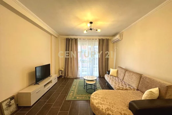 Shtepi me qera 2+1 ne Tirane - 500 Euro