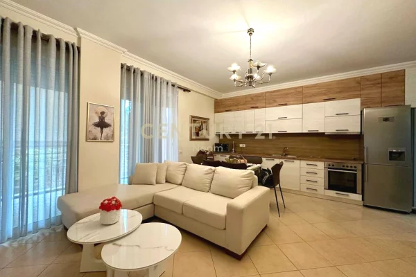 Shtepi me qera 3+1 ne Tirane - 750 Euro