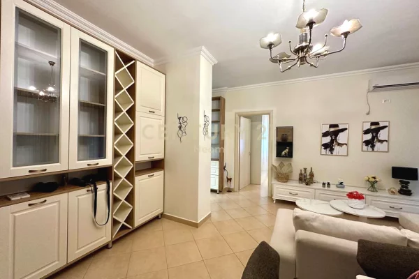 Shtepi me qera 3+1 ne Tirane - 750 Euro