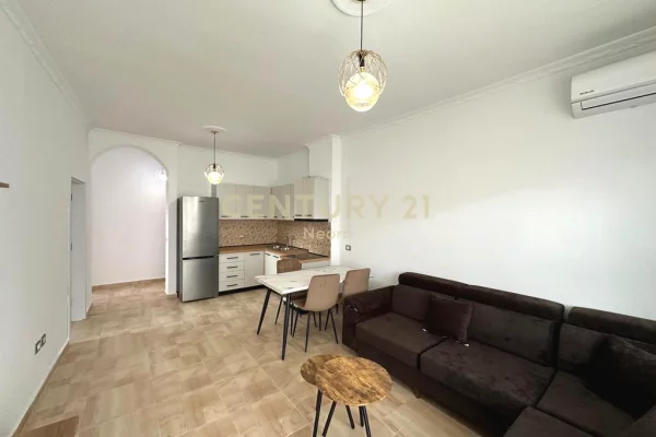 Shtepi me qera 3+1 ne Tirane - 700 Euro