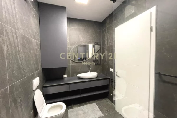 Shtepi me qera Apartament ne Tirane, 2+1, Mobilimi E mobiluar, Pagesa 1,000  Euro.