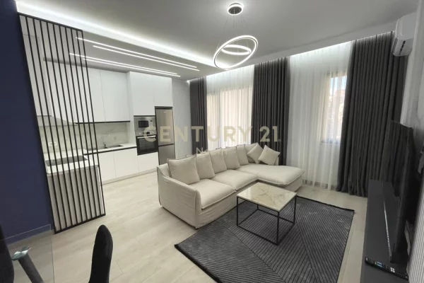 Shtepi me qera 2+1 ne Tirane - 1,000 Euro