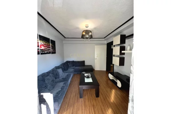 Shtepi me qera 1+1 ne Tirane - 850 Euro