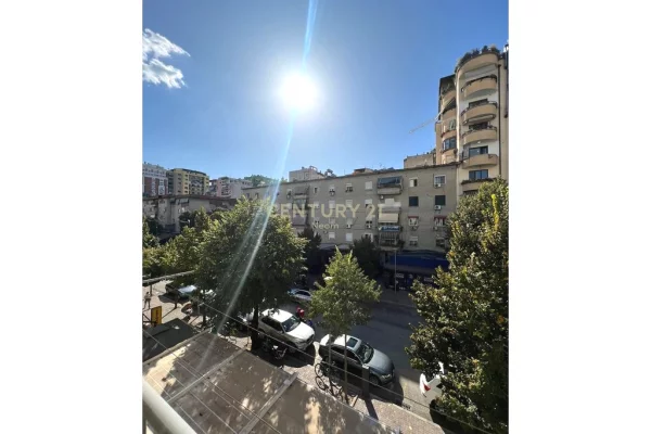 Shtepi me qera Apartament ne Tirane, 1+1, Mobilimi E mobiluar, Pagesa 850  Euro.