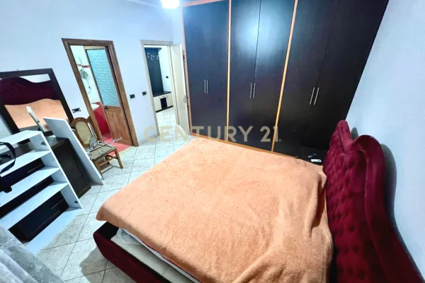 Shtepi me qera Apartament ne Tirane, 2+1, Mobilimi E mobiluar, Pagesa 550  Euro.