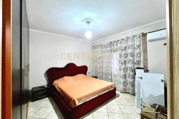 Shtepi me qera Apartament ne Tirane, 2+1, Mobilimi E mobiluar, Pagesa 550  Euro.