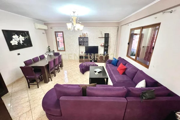 Shtepi me qera 2+1 ne Tirane - 550 Euro
