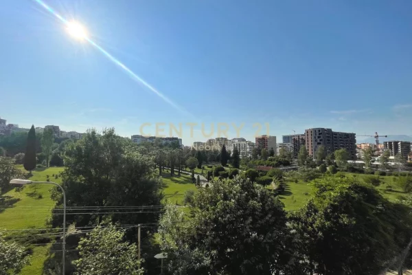 Shtepi me qera Apartament ne Tirane, 2+1, Mobilimi E mobiluar, Pagesa 900  Euro.