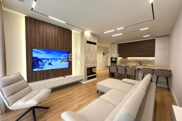 Shtepi me qera Apartament ne Tirane, 2+1, Mobilimi E mobiluar, Pagesa 2,100  Euro.