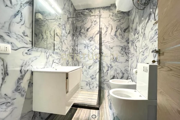 Shtepi me qera Apartament ne Tirane, 2+1, Mobilimi E mobiluar, Pagesa 850  Euro.