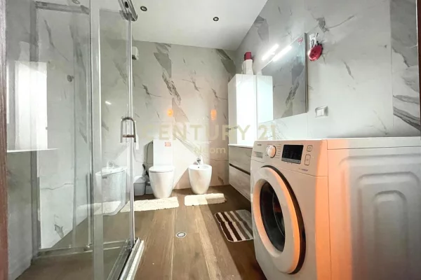 Shtepi me qera Apartament ne Tirane, 2+1, Mobilimi E mobiluar, Pagesa 850  Euro.