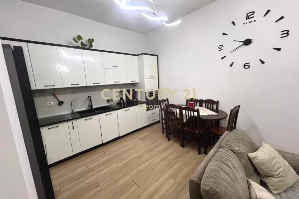 Shtepi me qera 2+1 ne Tirane - 500 Euro