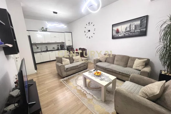 Shtepi me qera 2+1 ne Tirane - 500 Euro