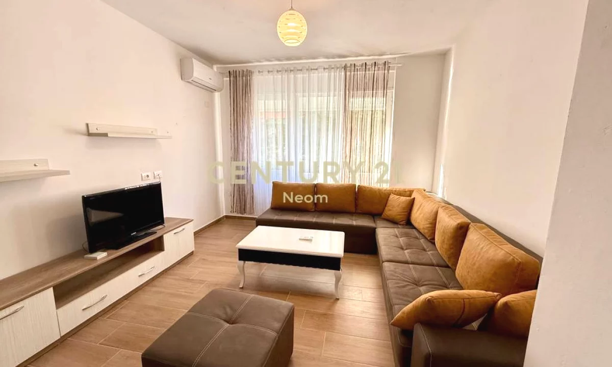 Shtepi me qera Apartament ne Tirane, 1+1, Mobilimi E mobiluar, Pagesa 650  Euro.