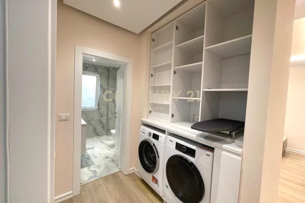Shtepi me qera Apartament ne Tirane, 2+1, Mobilimi E mobiluar, Pagesa 1,200  Euro.