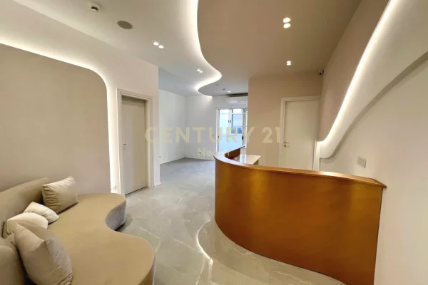 Ambient biznesi me qera 3+1 ne Tirane - 1,700 Euro