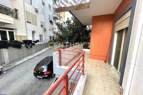 Shtepi me qera Apartament ne Tirane, 1+1, Mobilimi E mobiluar, Pagesa 600  Euro.