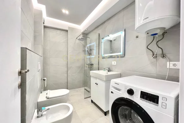 Shtepi me qera Apartament ne Tirane, 1+1, Mobilimi E mobiluar, Pagesa 600  Euro.