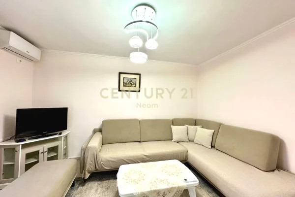 Shtepi me qera 1+1 ne Tirane - 470 Euro