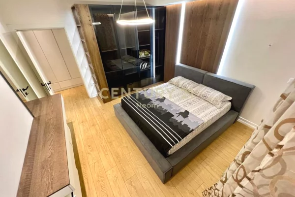 Shtepi me qera Apartament ne Tirane, 1+1, Mobilimi E mobiluar, Pagesa 590  Euro.