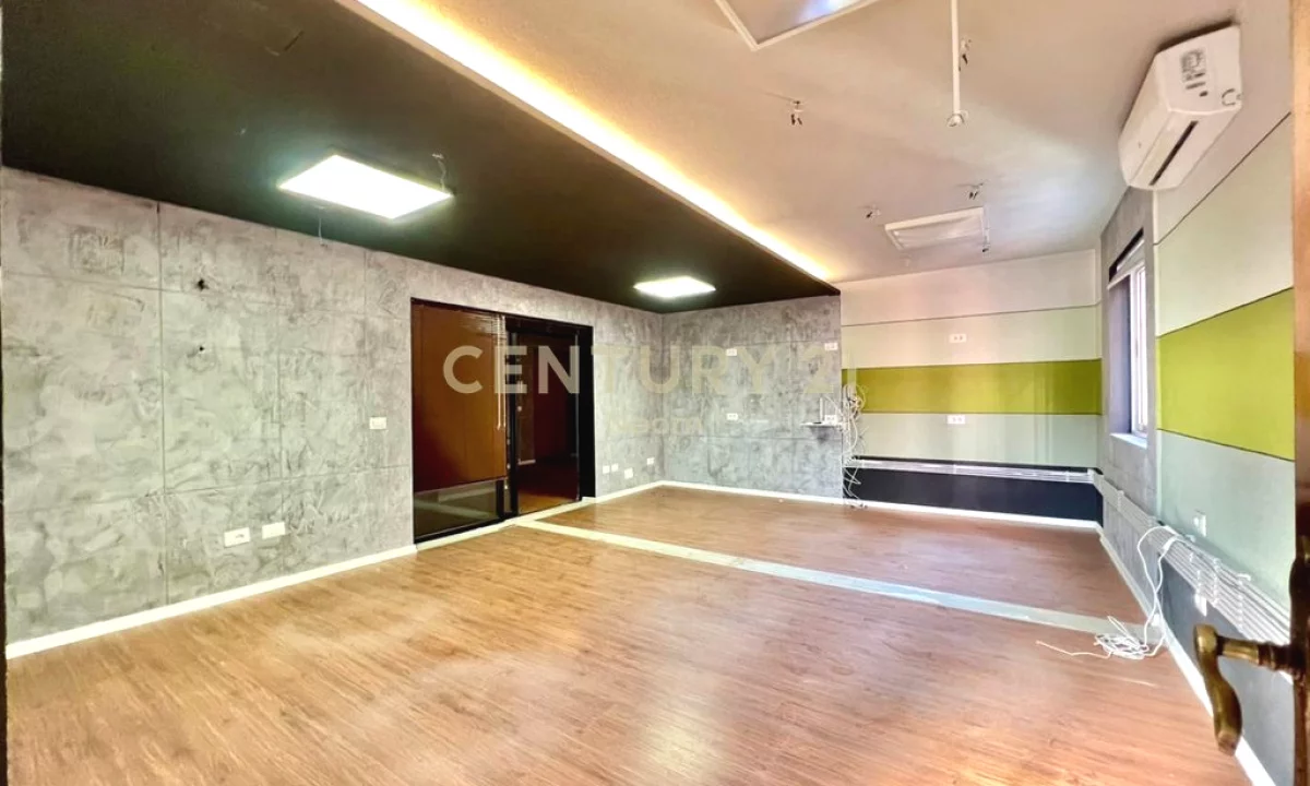 QIRA, AMBIENT MODERN ZYRASH - 160 m2, SHESHI WILSON