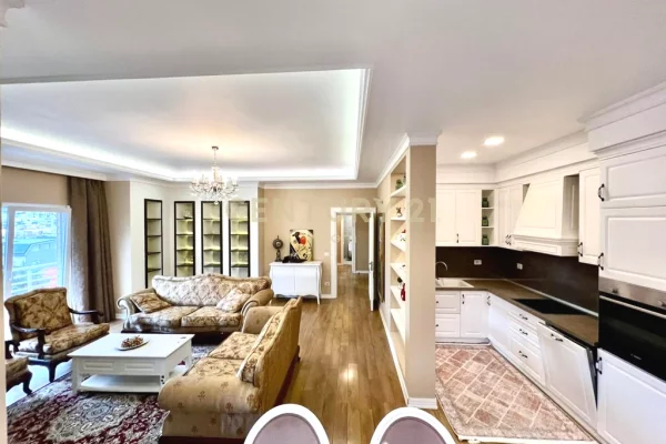 Shtepi me qera Apartament ne Tirane, 2+1, Mobilimi E mobiluar, Pagesa 900  Euro.