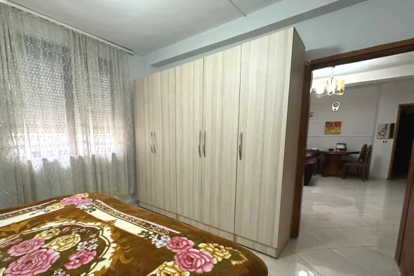 Shtepi me qera 2+1 ne Tirane - 600 Euro