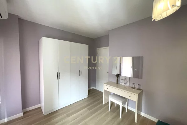 Shtepi me qera Apartament ne Tirane, 2+1, Mobilimi E mobiluar, Pagesa 850  Euro.