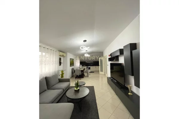 Shtepi me qera Apartament ne Tirane, 2+1, Mobilimi E mobiluar, Pagesa 750  Euro.