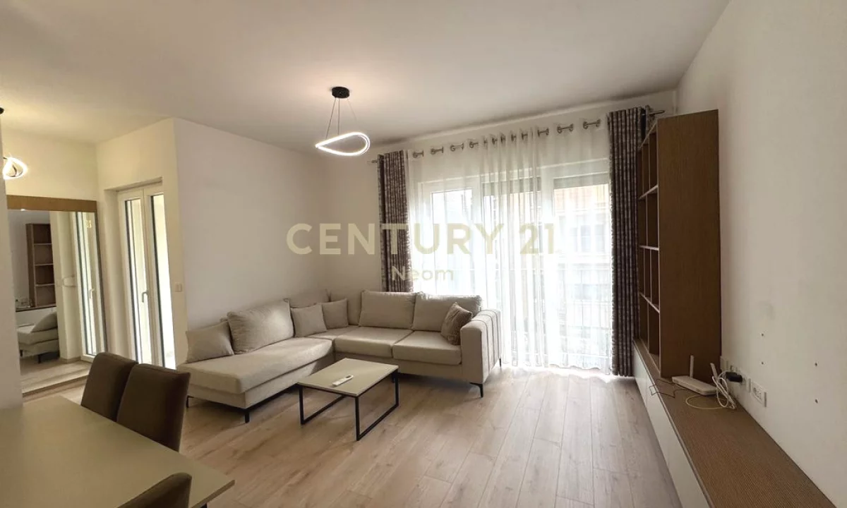 Shtepi me qera Apartament ne Tirane, 2+1, Mobilimi E mobiluar, Pagesa 1,000  Euro.