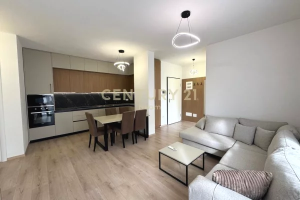 Shtepi me qera Apartament ne Tirane, 2+1, Mobilimi E mobiluar, Pagesa 1,000  Euro.