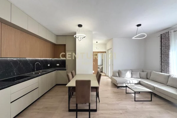 Shtepi me qera Apartament ne Tirane, 2+1, Mobilimi E mobiluar, Pagesa 1,000  Euro.