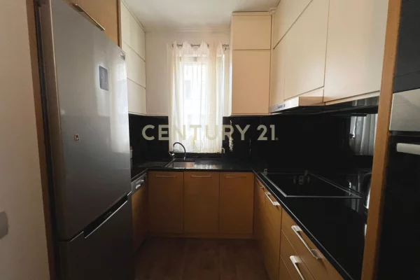 Shtepi me qera Apartament ne Tirane, 1+1, Mobilimi E mobiluar, Pagesa 500  Euro.