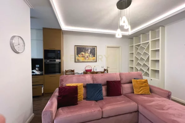 Shtepi me qera Apartament ne Tirane, 1+1, Mobilimi E mobiluar, Pagesa 500  Euro.