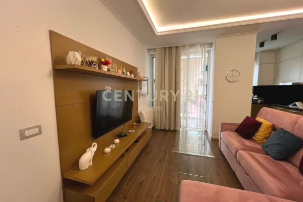 Shtepi me qera Apartament ne Tirane, 1+1, Mobilimi E mobiluar, Pagesa 500  Euro.